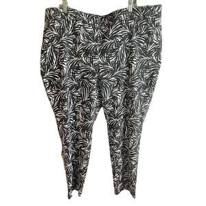 The Limited Urban Jungle‎ Black & White Print Ankle Pant Plus Size 22W